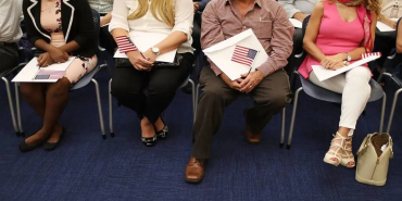 Thousands of Immigrants in the US Face Employment Uncertainty Amid DACA Delays
