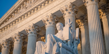 US Supreme Court Allows Border Officials to Detain Returning Green Card Holders Over Pending Charges