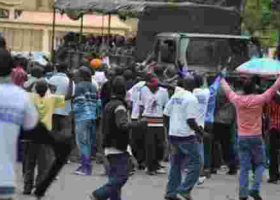 Police Drive Away NASA MPs, Supporters Outside Supreme Court
