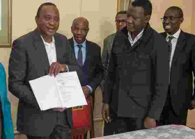President Uhuru to File Response on Raila's Petition ahead of Midnight Deadline