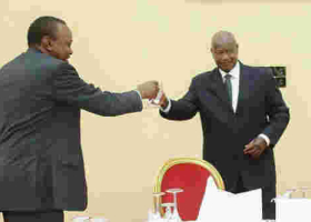 Ugandan President Yoweri Museveni Congratulates Uhuru for Victory in Fresh Election