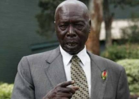 Retired President Daniel Moi Calls for Peace as He Votes