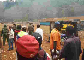 Raila's Rally in Meru Flops as NASA, Jubilee Supporters Clash