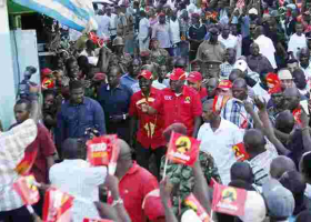 President Uhuru 'Invites' Mombasa Governor Hassan Joho to a New 'Fight'