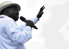 Raila Threatens to Take President Uhuru, Ruto Back to ICC