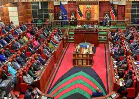 Kenyans Crash Senate Servers with 200,000 Emails Protesting Presidential Term Extension