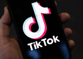Americans Embrace Chinese Social Platform RedNote Ahead of Possible TikTok Ban