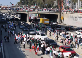 Anti-Deportation Protest Brings Los Angeles Downtown Traffic to Standstill
