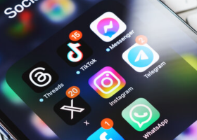 Trump Administration Mandates Social Media Handles on the US Immigration Forms