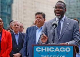 Chicago Mayor Issues Order Opposing Federal Immigration Raids