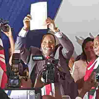 Kabogo Attends Waititu's Swearing-in Ceremony