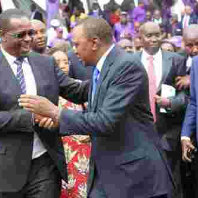 President Uhuru Hails Kidero for Smoothly Handing Over Power