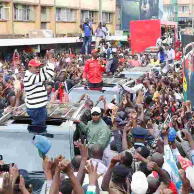 President Uhuru Vows to Resist Raila's Calls to Disband IEBC