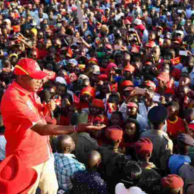 Foreigners Only Welcome to Kenya as Tourists, President Uhuru Tells Raila