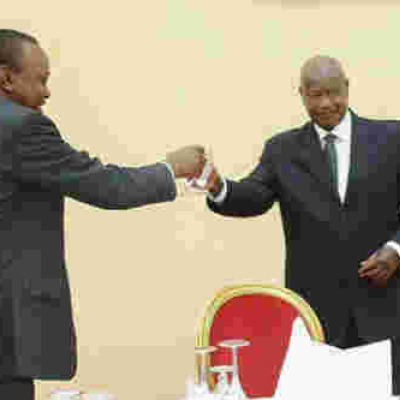 Ugandan President Yoweri Museveni Congratulates Uhuru for Victory in Fresh Election
