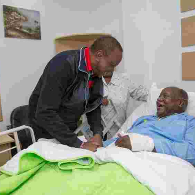 President Uhuru Visits Ailing Veteran Politician Kenneth Matiba