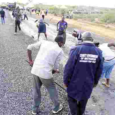 Machakos Governor Alfred Mutua Tarmacs Road in Record 10 Minutes Per Kilometer