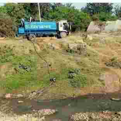 Nairobi Residents Alarmed as Bowser is Spotted Drawing Sewage Water from a Stream