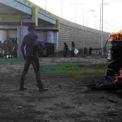 Irate Youths Protest, Light Bonfires to Demand Miguna Miguna's Release