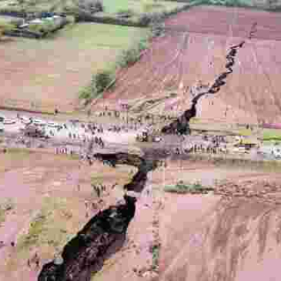 Massive Rift Valley Split in Kenya, Geologists Say it'll Form a New Continent
