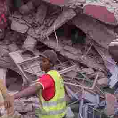 Several People Feared Trapped as 4-Story Building Comes Down in Nairobi
