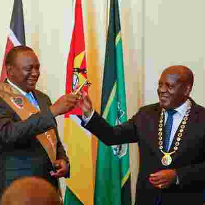 President Kenyatta Announces Visa-Free Entry into Kenya for Mozambique Nationals