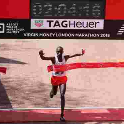 Kenya's Eliud Kipchoge, Vivian Cheruiyot Win London Marathon Titles 