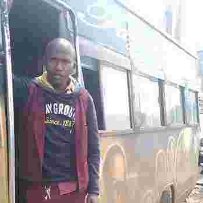 Nairobi Matatu Conductor Earns Praise after Returning Lost Sh30,000 to a Commuter 