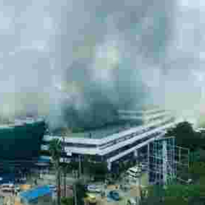 Fire Breaks Out at Sarit Centre