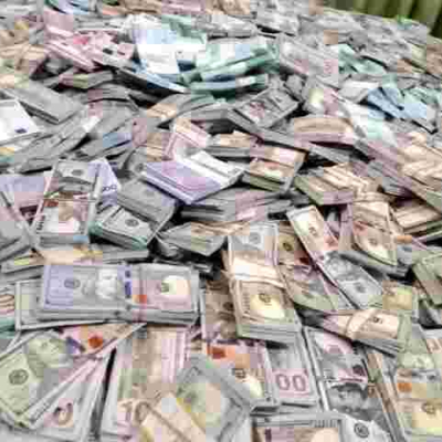 Three Men Including Two Foreigners Arrested with Fake US Dollars, Euros Worth Sh1 Billion in Nairobi