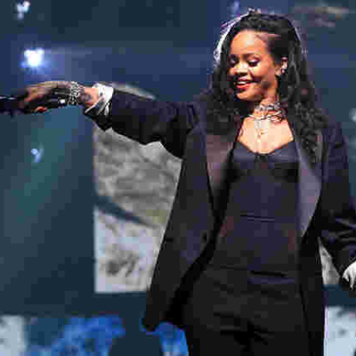 Rihanna Looking to Perform in Nairobi
