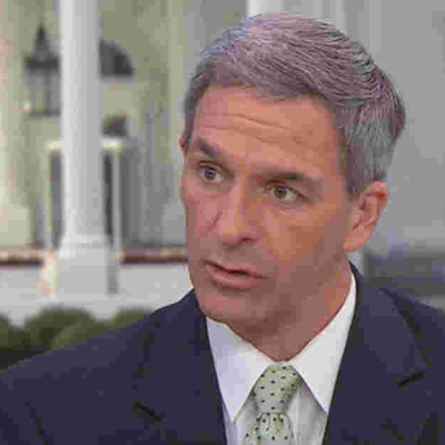 Trump Top Immigration Official Says US Ready to Deport One Million Undocumented Immigrants