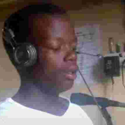 Meet a 17-Year-Old Kenyan Student Running His own Radio Station [VIDEO]