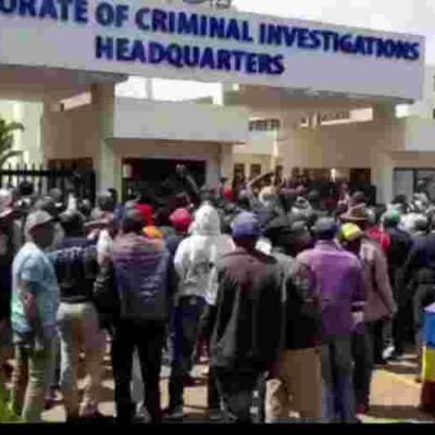 Police Clash With Supporters of ex-Mungiki Leader Maina Njenga at DCI Headquarters 
