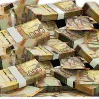 Banks Oppose Cabinet Move to Increase Cash Deals 