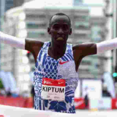 Kiptum Breaks Kipchoge’s Record in Stunning Fashion at Chicago Marathon