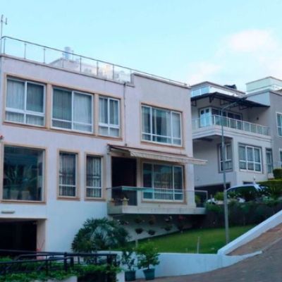 Tenants Evacuated as Peponi Apartments Teeter on the Brink of Collapse