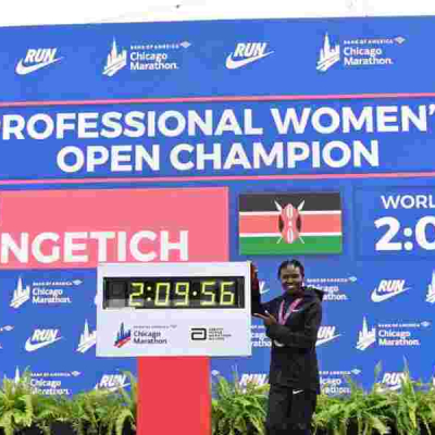 Kenya's Chepngetich Shatters Women's Marathon World Record in Chicago