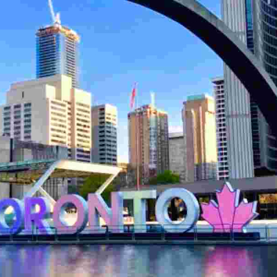 Canada Cuts Family Reunification Program, Caps Applications at 15,000 