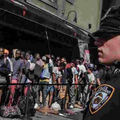 US Immigration Courts Close 914,000 Cases as Deportation Orders Rise 