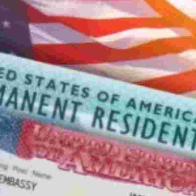 Can I Work While My Green Card is Pending?