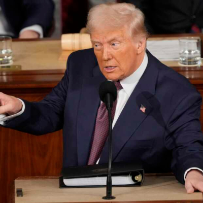 Trump Administration Suspends Green Card Processing for Refugees and Asylees