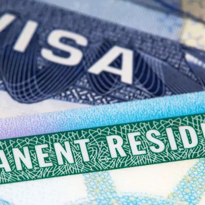 US Immigration Officials Issue Compliance Alert to Green Card Holders