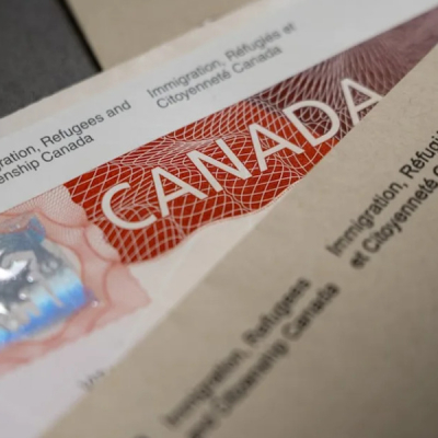 Study Permit Approvals in Canada Fall Over 70% in First Half of 2025