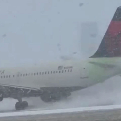 New York City Issues First Blizzard Warning in Nearly a Decade as Storm Halts Travel