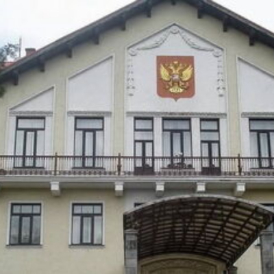 Russian Embassy in Nairobi Calls on Citizens to Register as Gulf Airspace Remains Closed