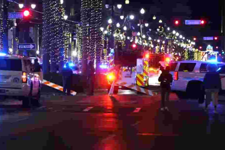 10 Killed as Truck Driver Deliberately Crashes Through French Quarter Crowd in New Orleans 