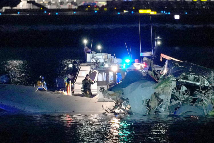 Passenger Plane Collides with Military Helicopter over Washington DC, Crashes into Potomac
