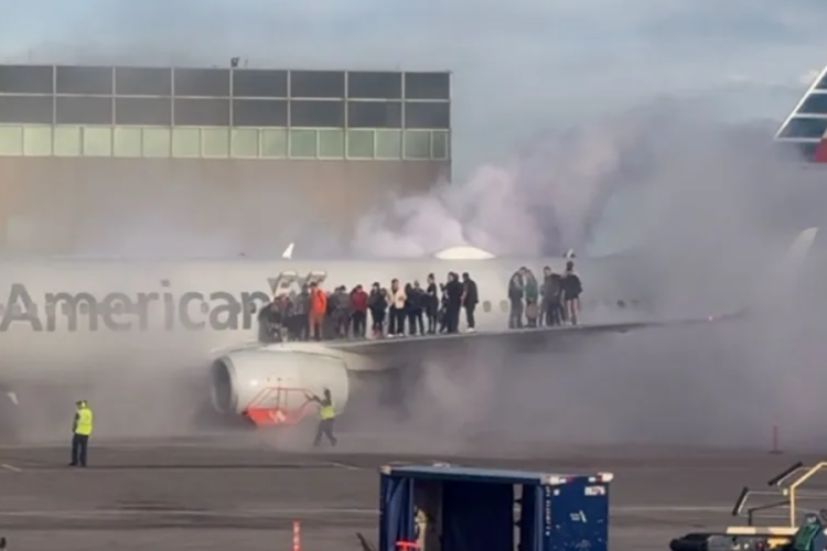 American Airlines Passengers Evacuated via Wing After Engine Fire at Denver Airport