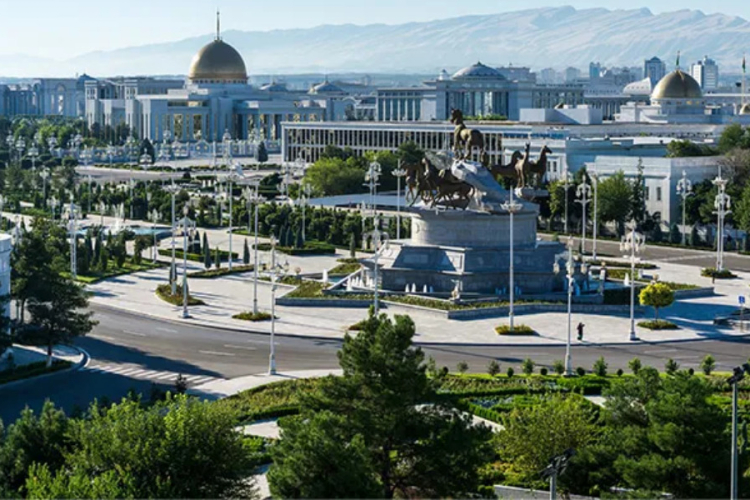 What Kenyans Need to Know Before Visiting Turkmenistan’s Darvaza Gas Crater